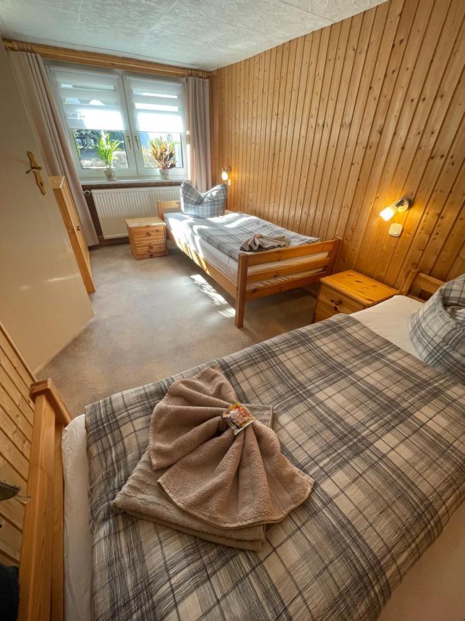 Christels Ferienwohnung 1 In Thale Mit Sonnenterrasse Und Grill Luaran gambar