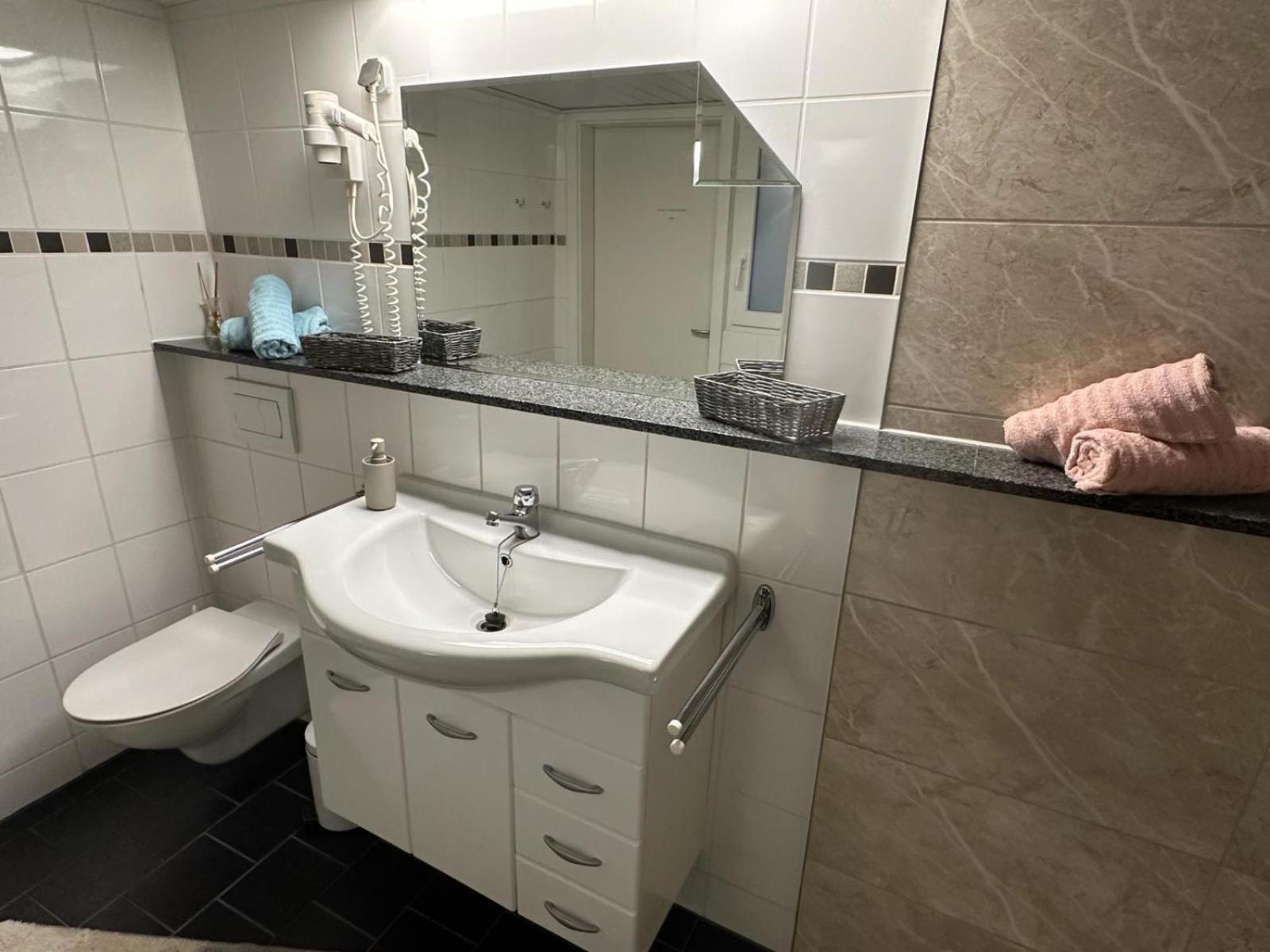 Christels Ferienwohnung 1 In Thale Mit Sonnenterrasse Und Grill Luaran gambar